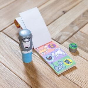 04 Melissa & Doug Sticker WOW! Pets - Mini Activity Pad & Refill Stickers (200+ Stickers, Stamper Not Included)